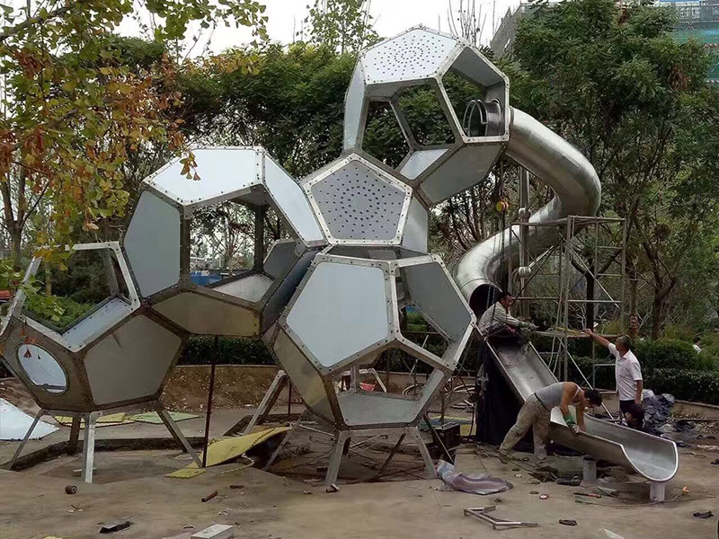 不銹鋼滑梯，不銹鋼滑梯廠家，不銹鋼滑梯工廠